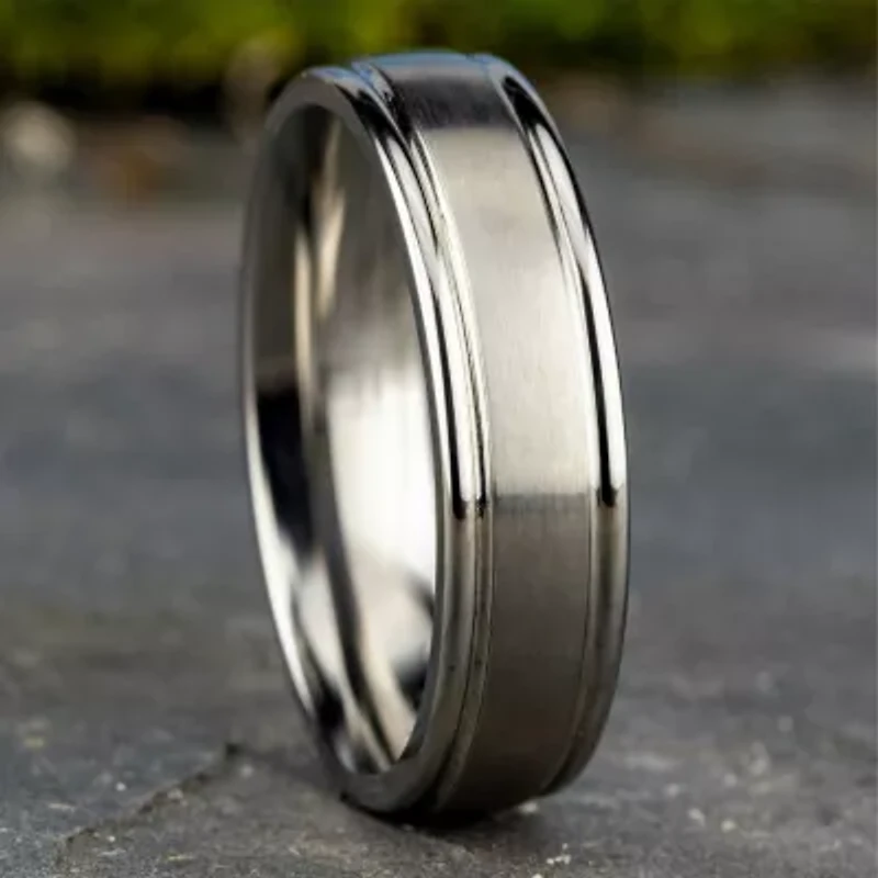 Mens Titanium Satin Center 6mm Wedding Band