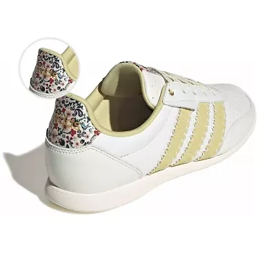 adidas Barreda Low Womens Sneakers