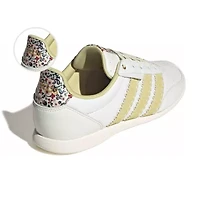adidas Barreda Low Womens Sneakers
