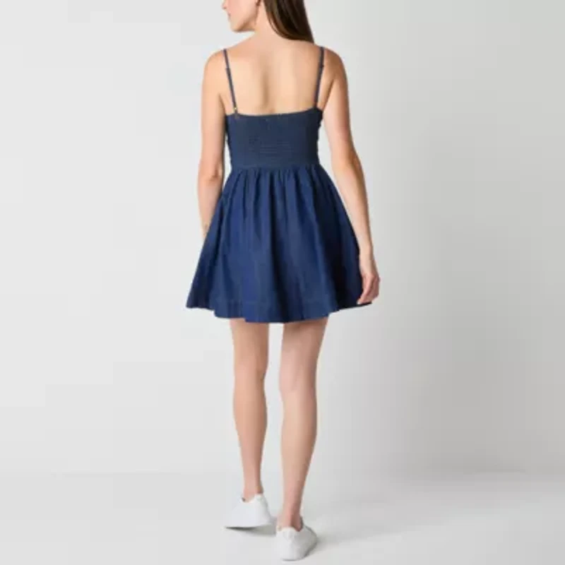 Arizona Womens Sleeveless Juniors Skater Dress