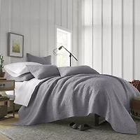 Linden Street Addison Quilt