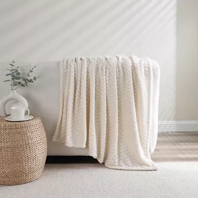 Echo Plush Throw