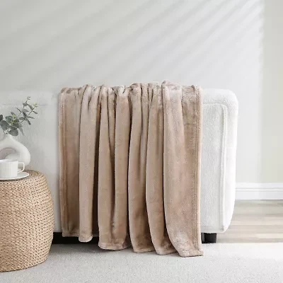 Ellora Plush Heavyweight Throw
