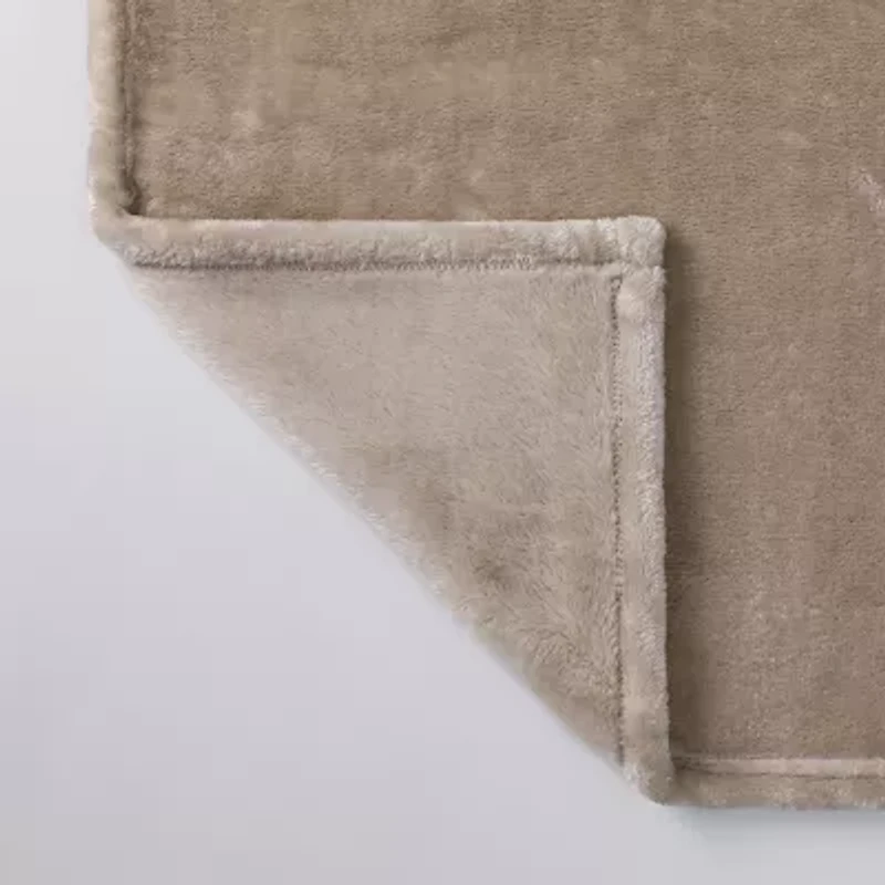 Ellora Plush Heavyweight Throw