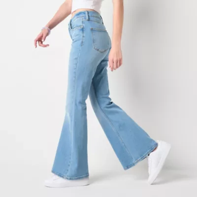 Arizona - Juniors Womens Low Rise Flare Leg Jean