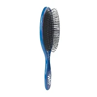 The Wet Brush Original Detangler Frozen 2 Sisters Guiding Spirit Brush