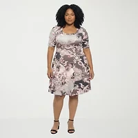 24seven Comfort Apparel Womens Plus Scoop Neck Elbow Sleeve Paisley A-Line Dress