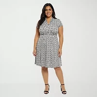 24seven Comfort Apparel Womens Plus V Neck Short Sleeve Paisley A-Line Dress