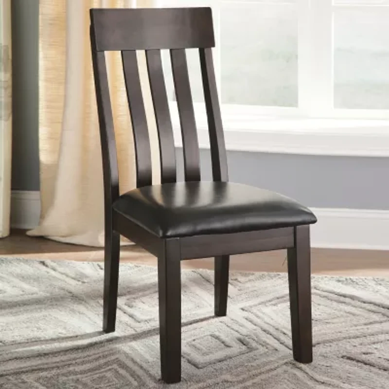 Signature Design by Ashley® Towson -Pc Standard Height Dining Set