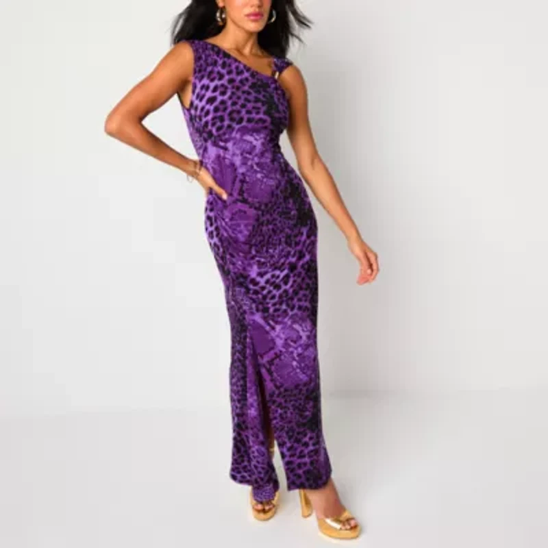 Bold Elements Womens Sleeveless Animal Maxi Dress