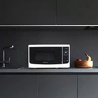 Farberware Classic FMO07ABTWHA 0.7 Cu. Ft 700-Watt Microwave Oven