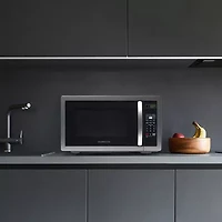 Farberware Classic FMO11AHTBKB 1.1 Cu. Ft. 1000-Watt Microwave Oven