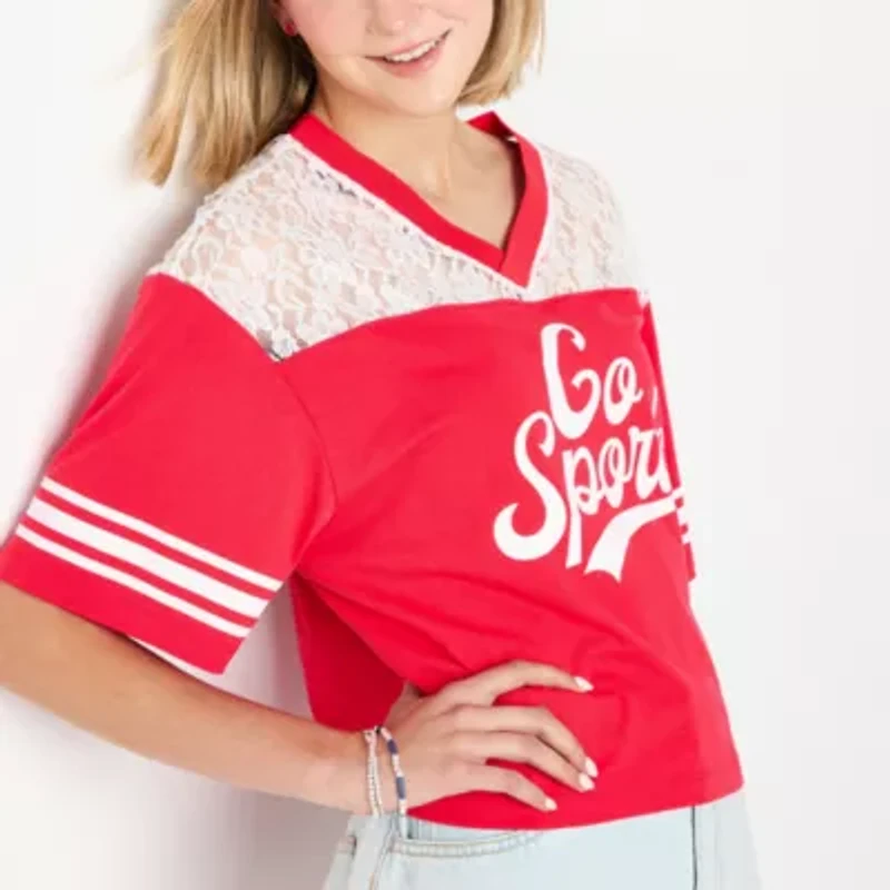 Lace Yoke Jersey Womens Juniors V Neck Short Sleeve Regular Fit Graphic T-Shirt