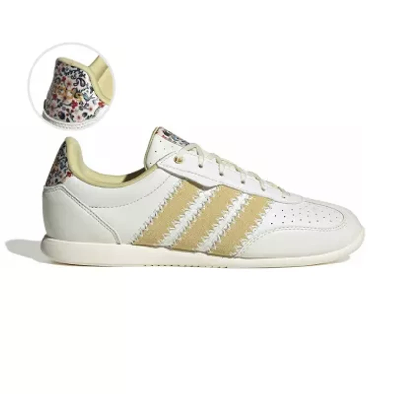 adidas Barreda Low Womens Sneakers