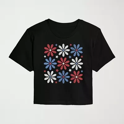 Red White Blue Daisies Cropped Womens Juniors Crew Neck Short Sleeve Classic Fit Graphic T-Shirt