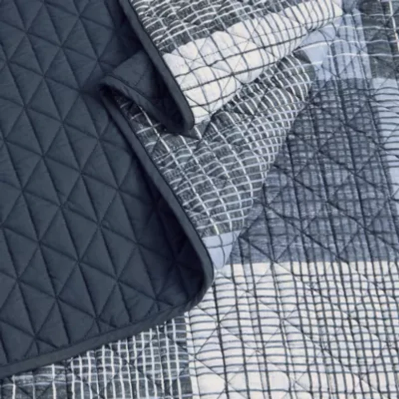 Home Expressions Xander Quilt Set