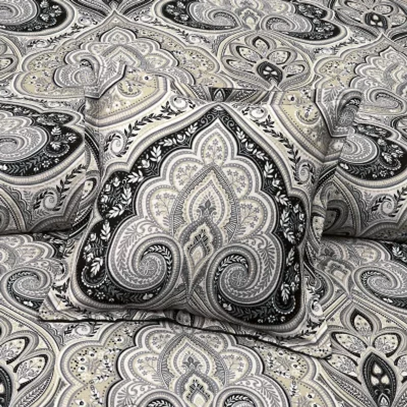 Royal Court Messina Square Throw Pillow