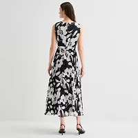 Sandra Darren Womens Round Neck Sleeveless Maxi Dress