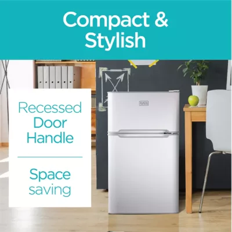 BLACK+DECKER 3.1 cu.ft.. 2 Door Ref/Freezer