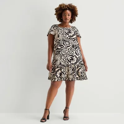 Robbie Bee Womens Plus Round Neck Short Sleeve Shift Dress