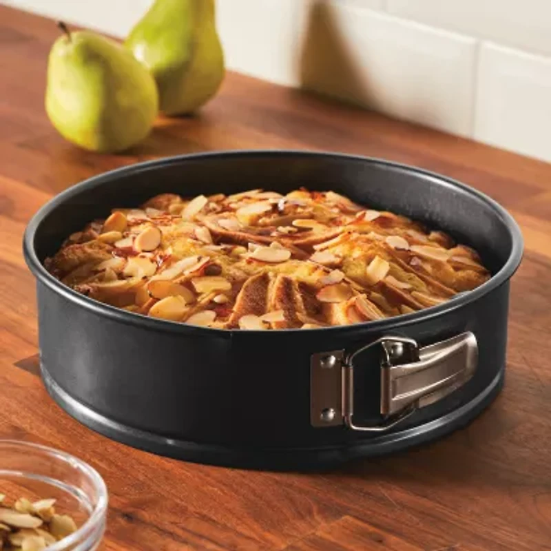 Farberware Disney Bake with Mickey Mouse 9" Non-Stick Springform Pan