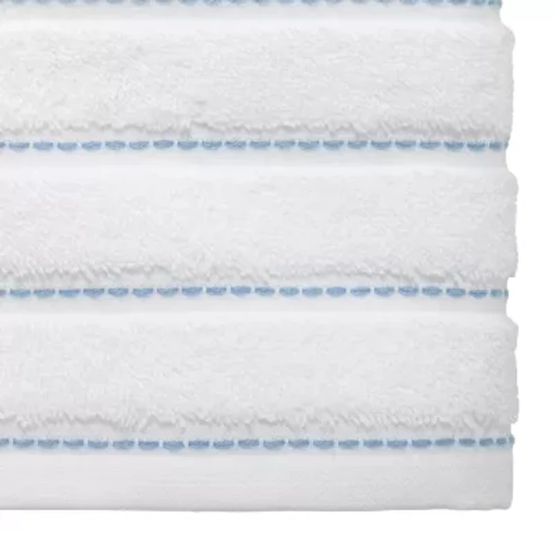 IZOD Mystic 2-pc. Floral Bath Towel