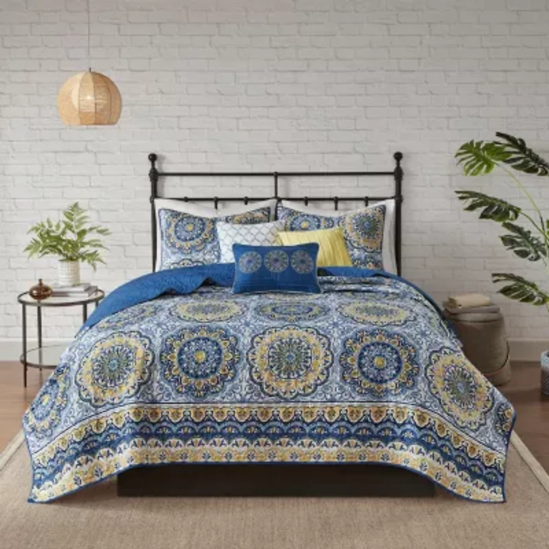 Madison Park Moraga 6-Pc Reversible Quilt Set With Throw Pillows
