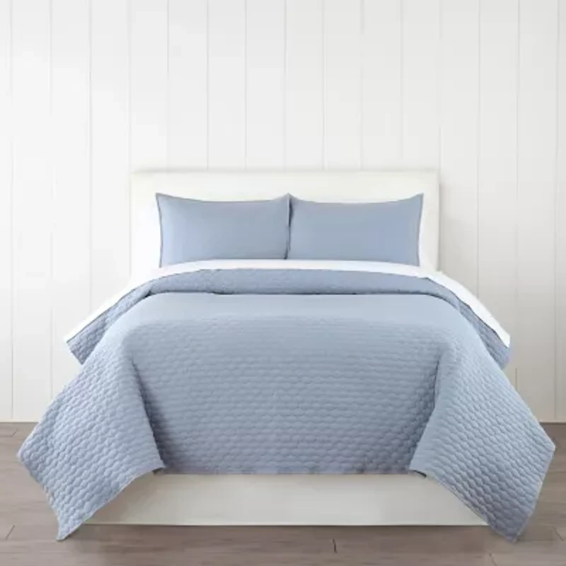 Frye and Co. Ogee Quilt Set