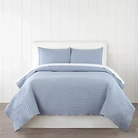 Frye and Co. Ogee Quilt Set