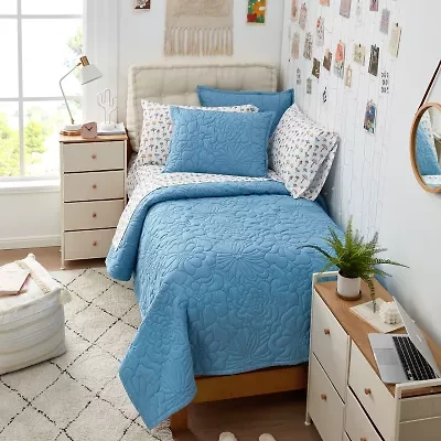 Forever 21 Floral Quilt Set