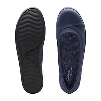 Clarks Cloudsteppers Breeze Ayla Womens Round Closed Toe Slip-On Shoe