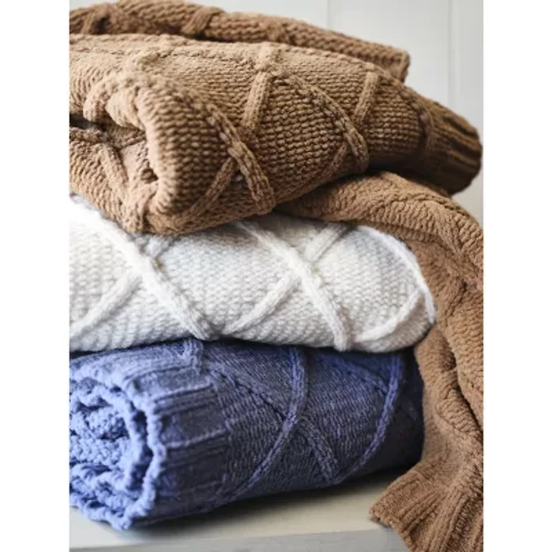 Linden Street Lattice Throw