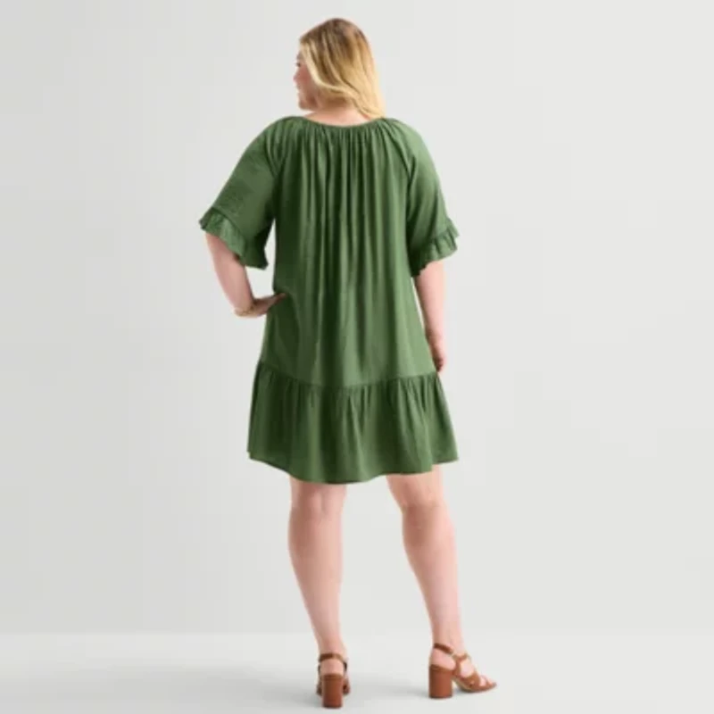Robbie Bee Womens Plus Keyhole Neck Short Sleeve Shift Dress