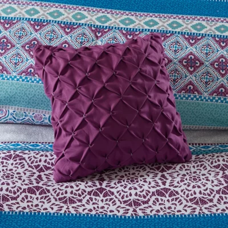 Intelligent Design Adley Comforter Set with decorative pillows