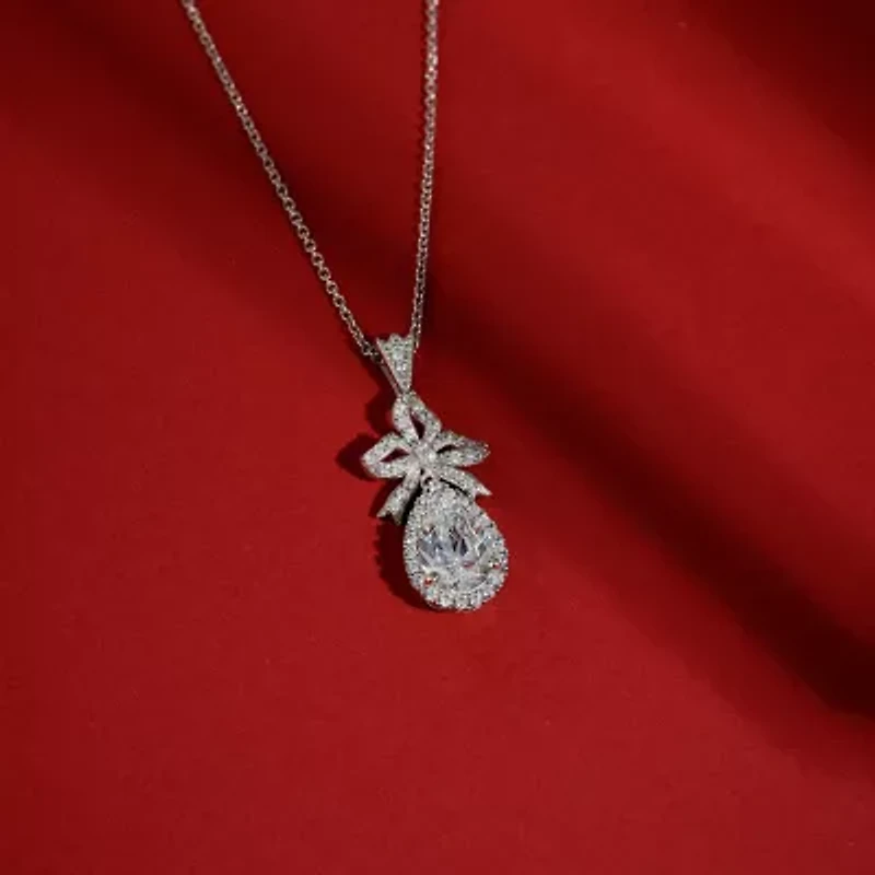Diamonart Marilyn Monroe Womens Cubic Zirconia Platinum Over Silver Bow Cocktail Ring