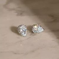 Diamonart Marilyn Monroe 7 1/4 Ct. T.W. White Cubic Zirconia Platinum Over Silver 13.2mm Round Stud Earrings
