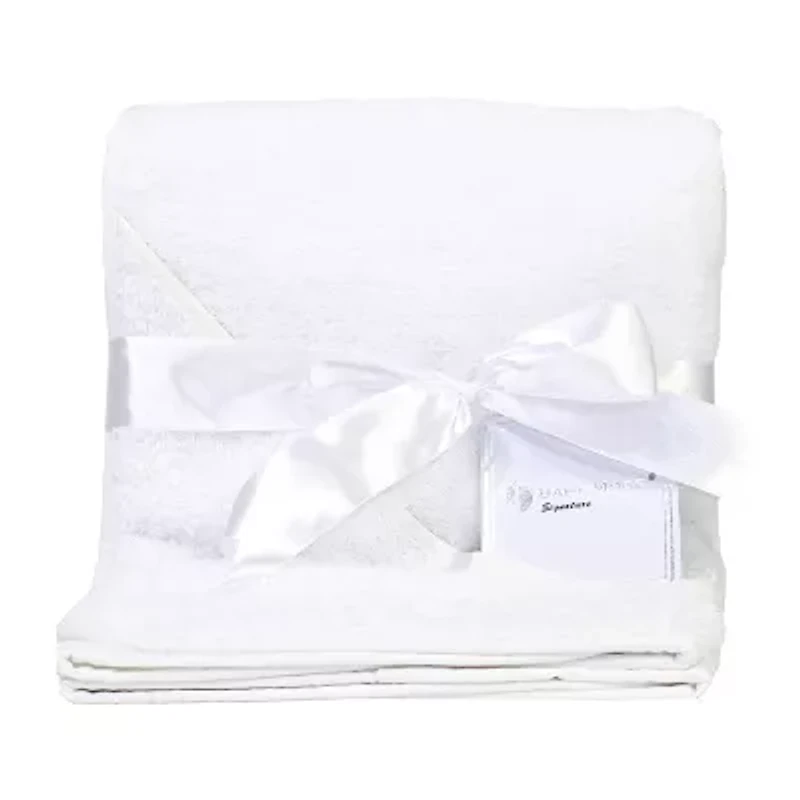 3 Stories Trading Company 0-3 Month Baby Unisex 28-pc. Baby Gift Set