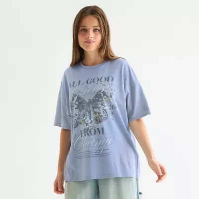 Arizona Womens Juniors Crew Neck Short Sleeve Oversized Graphic T-Shirt