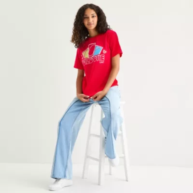 Grayson Threads, The Label Uno Boyfriend Tee Womens Crew Neck Short Sleeve Regular Fit Juniors Graphic T-Shirt
