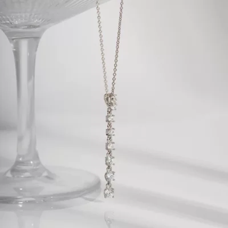 Diamonart Marilyn Monroe Womens White Cubic Zirconia Sterling Silver 18 Inch Pendant Necklace