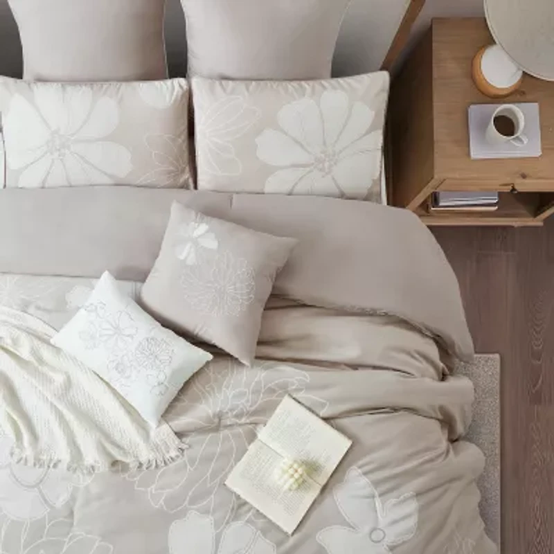 Stratford Park Illana 8-pc. Lightweight Comforter Set