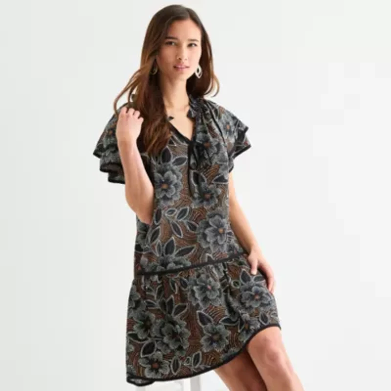 52seven Womens Short Sleeve Floral Shift Dress