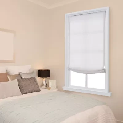 Relaxed Cordless Light-Filtering Roman Shade