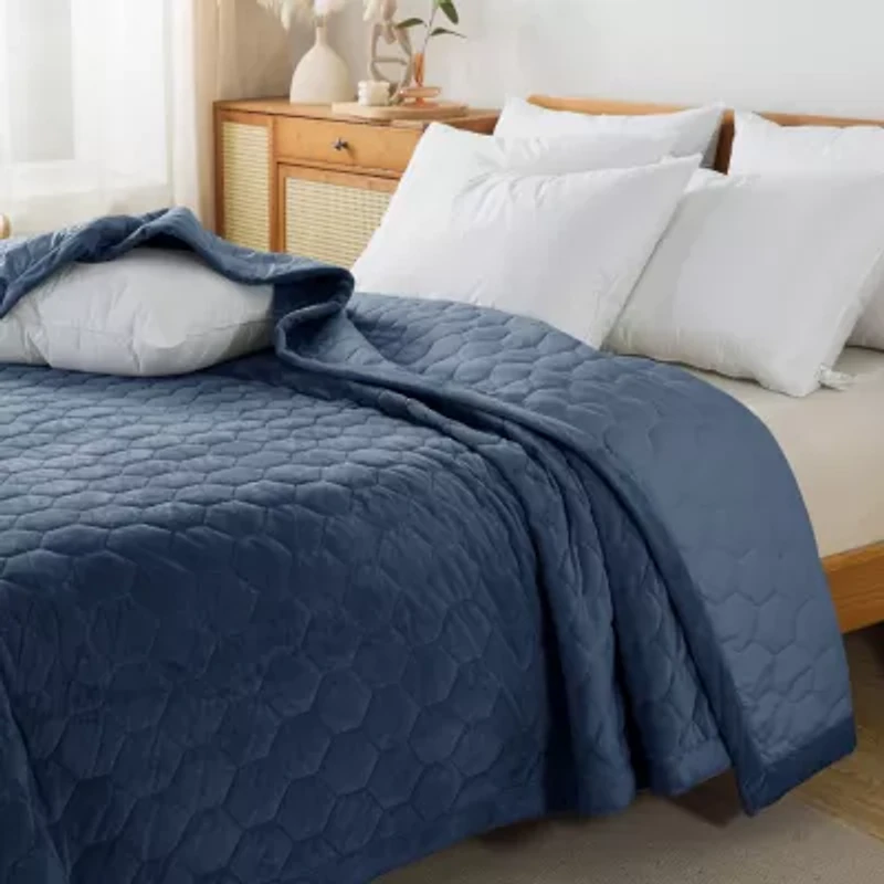 St. James home Reversible Mini Honeycomb Down Alternative Blanket