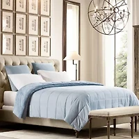 Wesley Mancini Cozy Jacquard Blanket