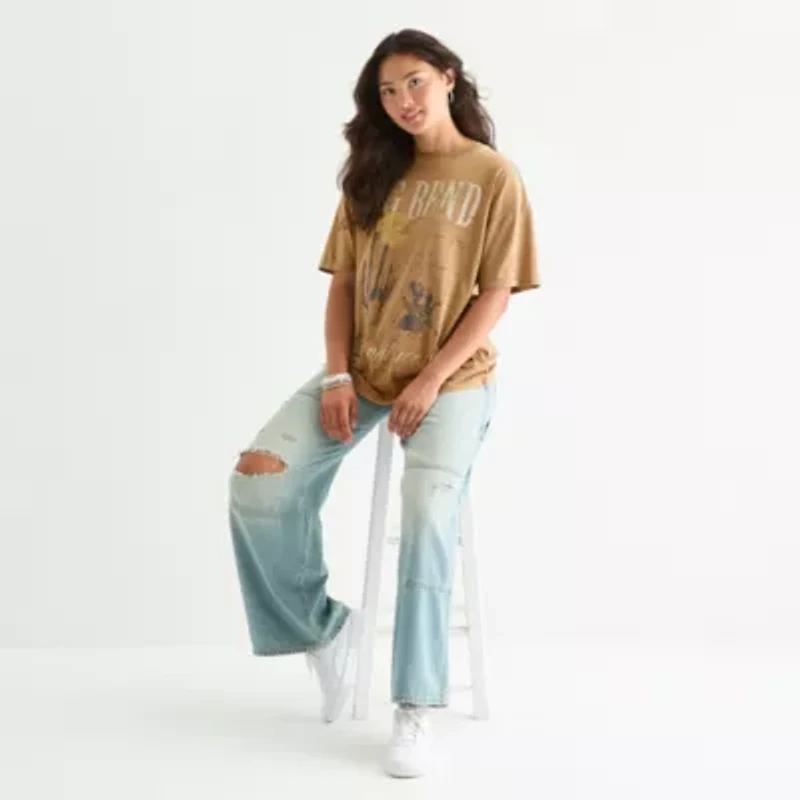 Arizona Womens Juniors Crew Neck Short Sleeve Oversized Graphic T-Shirt