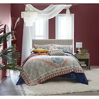 Distant Lands Dominica Quilt Set