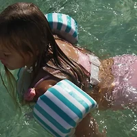 SUNNYLiFE® Floatie Jacket 3 6 Pool Float
