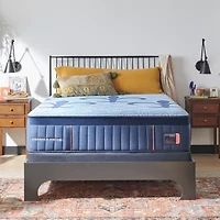 Stearns & Foster 14" Luxury Estate Hybrid Medium Tight Top - Mattress + Box Spring