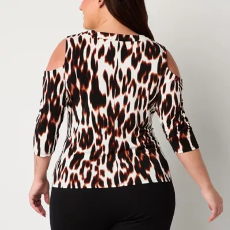 Bold Elements Womens Plus Asymmetrical Neck 3/4 Sleeve Blouse